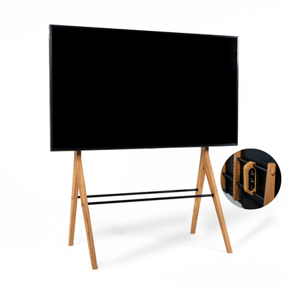 TV-stander i egetræ – KAYA