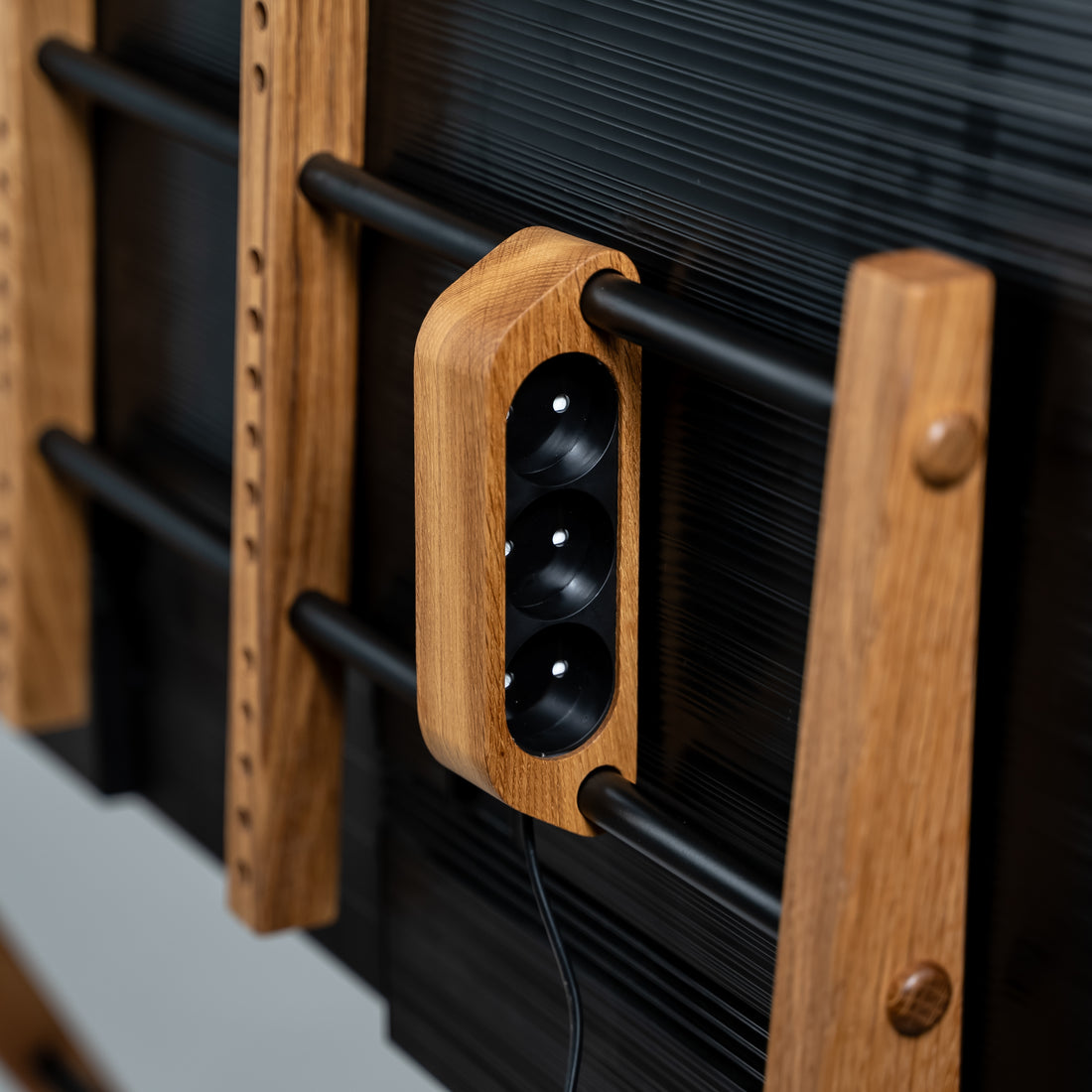 STIKDÅSE - Eg (TV stander)